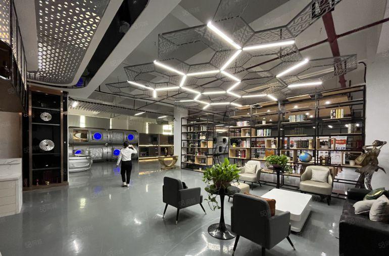 福永塘尾楼上500平精装修无尘车间低价厂房仓库空土地车位出租