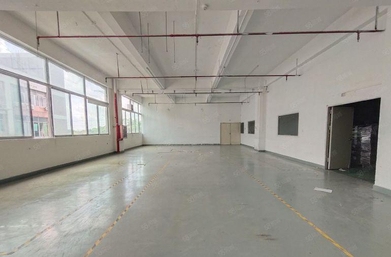 西乡，鹤洲工业区480平800平精装修厂房仓库出租，拎包入驻