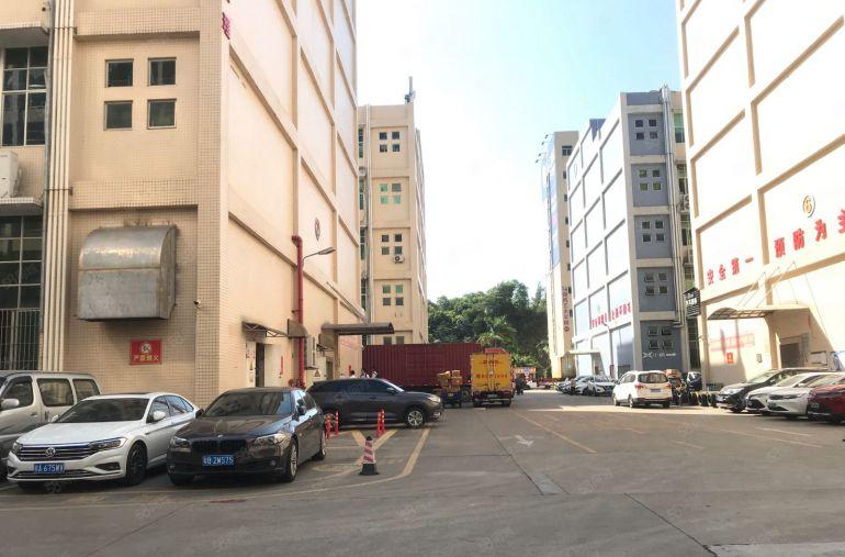 宝安固戍地铁口红本科技园精装修500平方米厂房出租