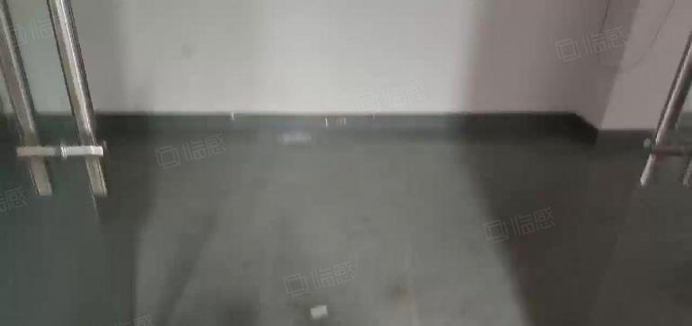 直租，固戍原房东，电梯口510平精装修工业厂房出租。使用率高