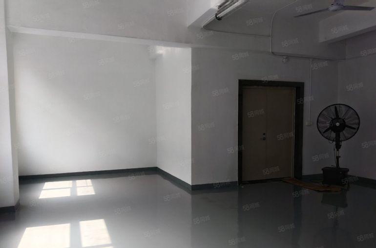 西乡前进二路12号线地铁口附近原房东独门独院厂房精装100平