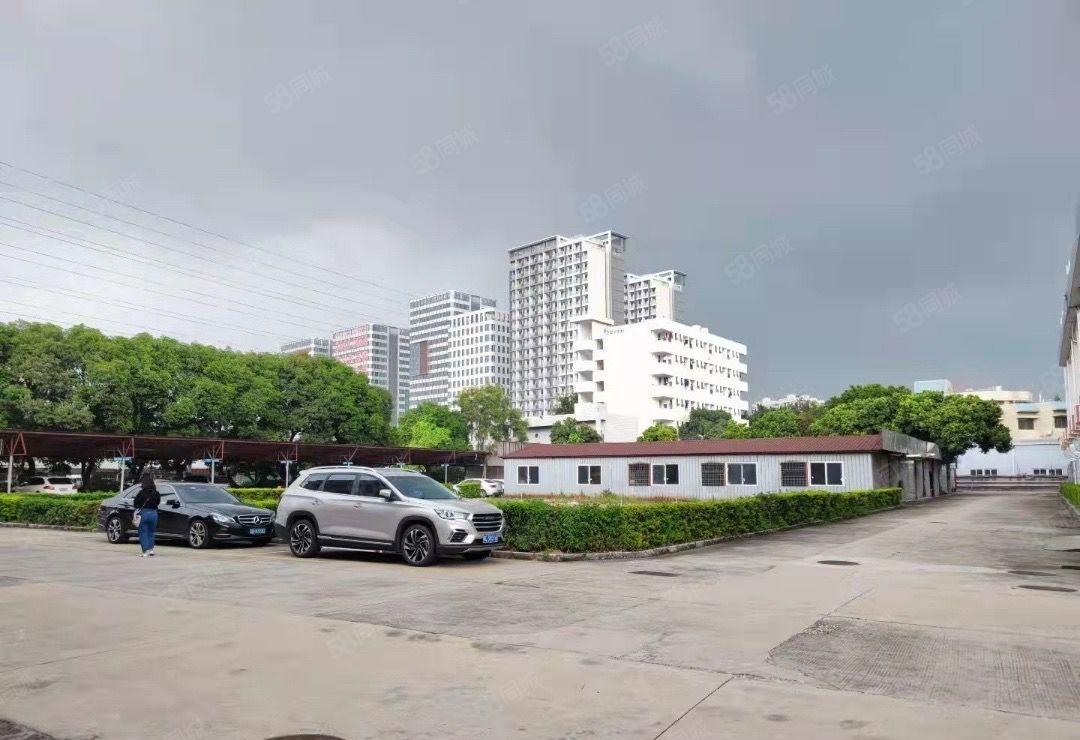 石岩高速口新出两层小独栋厂房招租面积2200平方超大空地