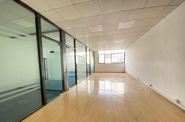 松岗大田洋一手房东工业园带装修前台办公室厂房出租1580平方