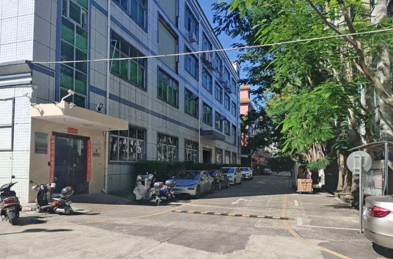 福永凤凰一楼1380平米带装修厂房出租