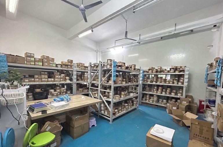 松岗大田洋新出800平米精装修办公室厂房仓库低价出租格局方正