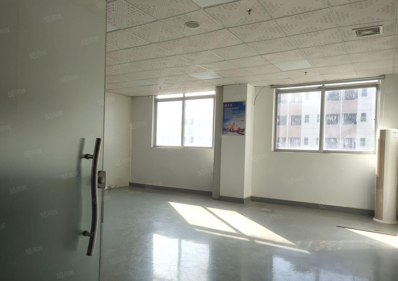 宝安大道边3楼2500平方拎包入住厂房