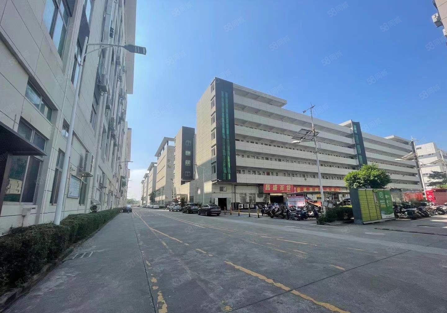 福永和平楼上1200平原房东厂房出租带装修低价出租可分租