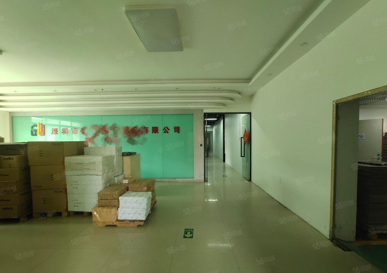 沙井新桥大型工业园楼上2500平精装修可大小分租厂房出租