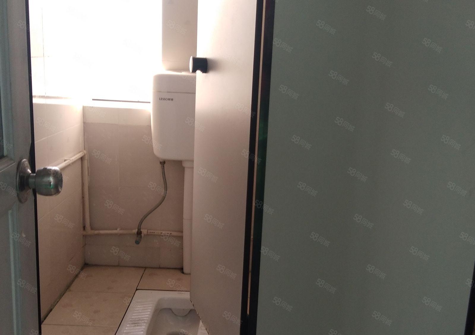 西乡鹤洲桥底附近楼上豪华装修1155平