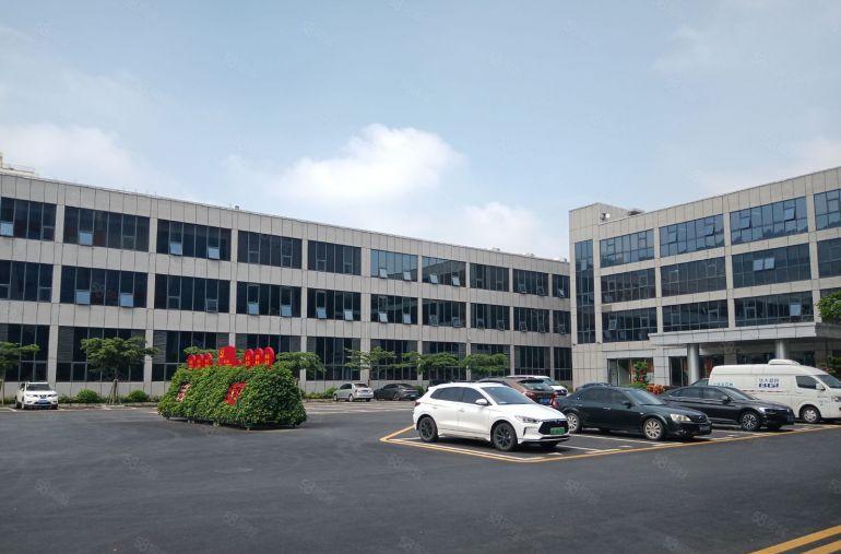 石岩地铁口厂房出租带装修面积200至10000平米停车位充足