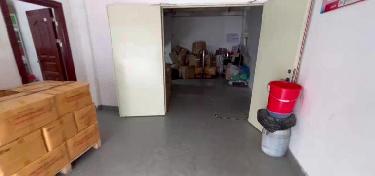 特价35元！西乡固戍工业园，一楼600平厂房层高6米带阁楼