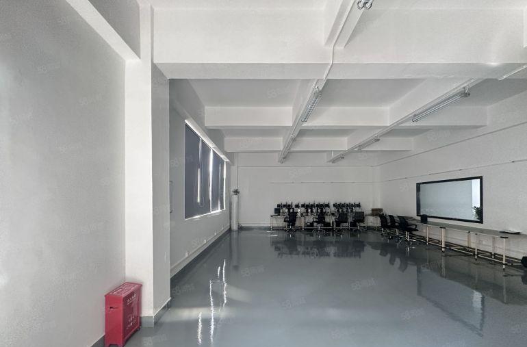 石应人工业区300平至8000平厂房出租一楼精装修电商仓库