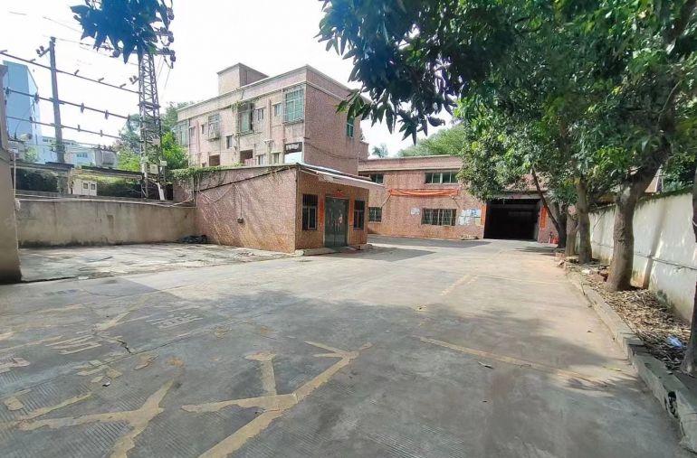 松岗原房东单一层独院钢构1100平厂房出租