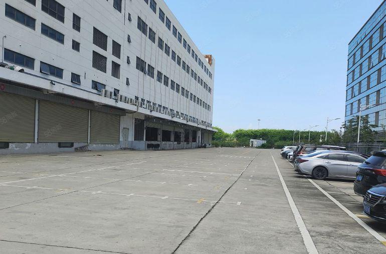 宝安机场新出物流仓9000平一层总共四层36000平出租