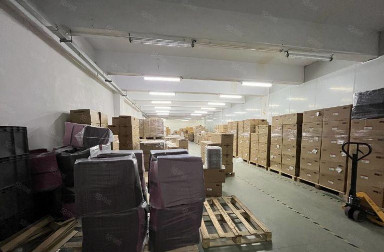 22福起地铁口楼上1000平精装修厂房低价出租仓库出租可分租