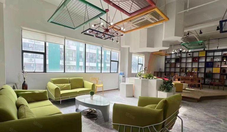 超值！上市公司物业整层2300平豪华精装送全套靓丽家私