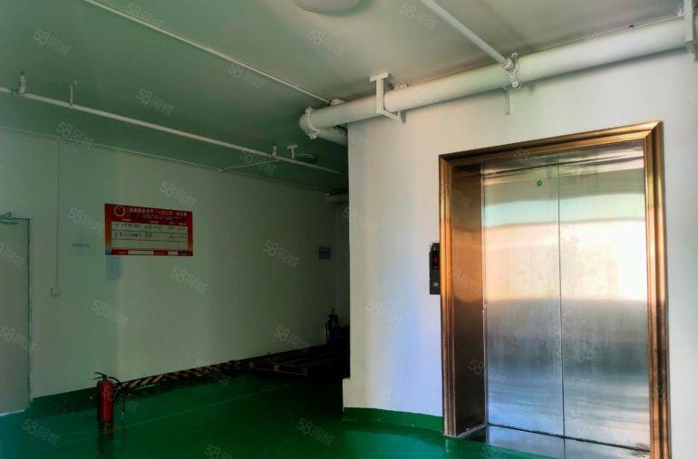 西乡固戍航城大道边上原房东精装修500平适合电子生产加工电商