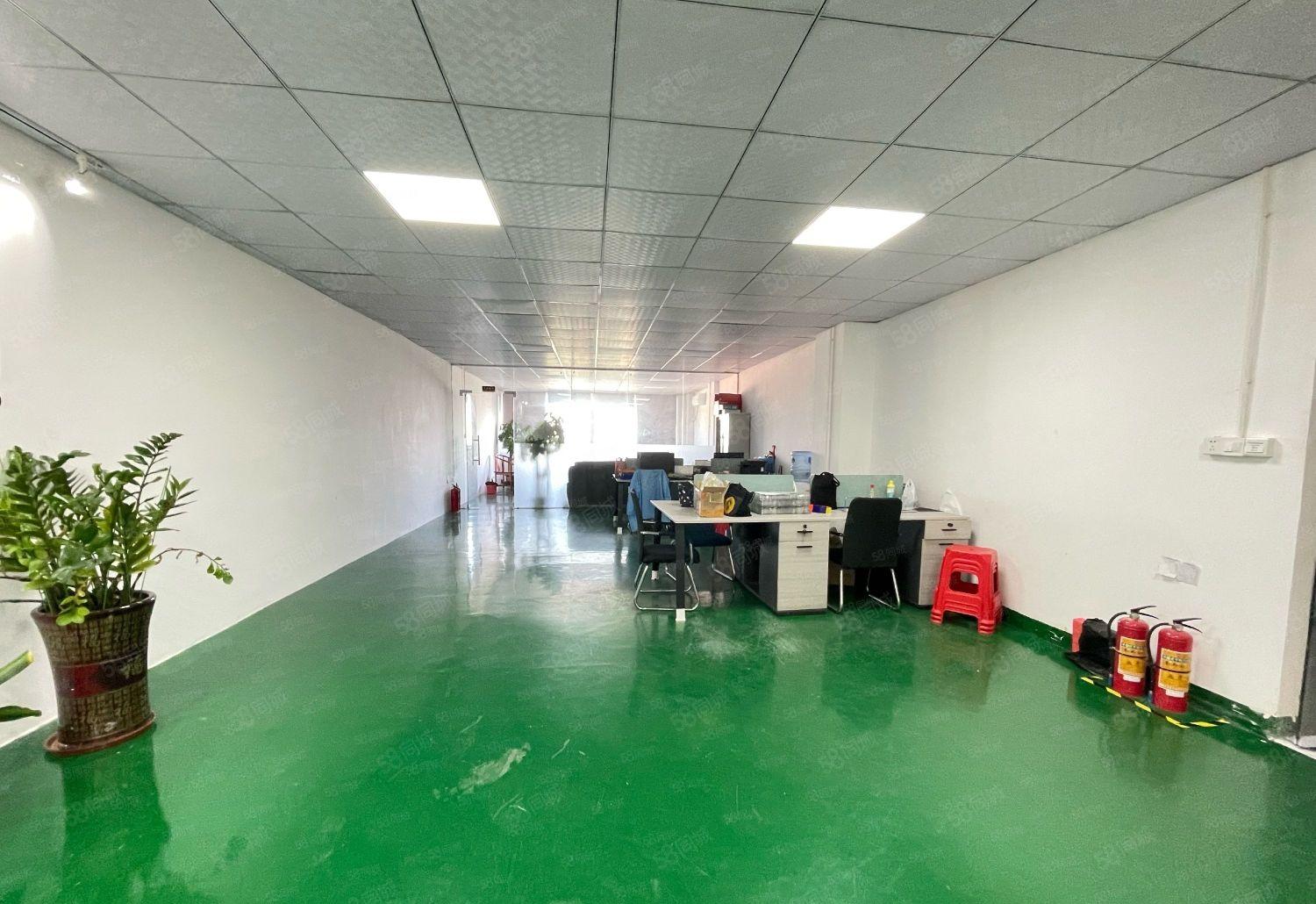 洲石路边上带装修厂房730平方招租