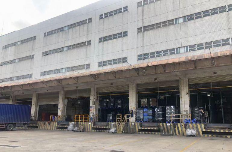 石岩高速出口 独院红本物流仓库46520平米 出租