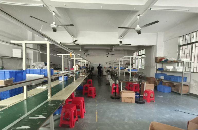 西乡固戍原房东直租，带装修380平厂房出租，拎包即可使用