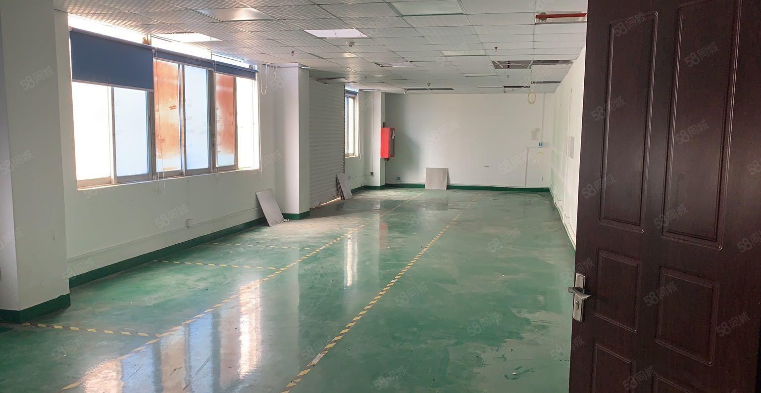 固戍楼上1000平厂房出租，带装修车位足，交通方便