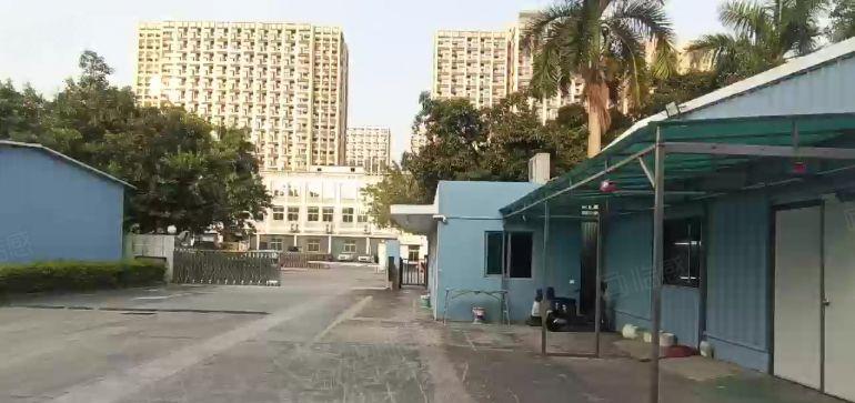 西乡107国道独门独院1至3层5000平方空地大厂房仓库出租