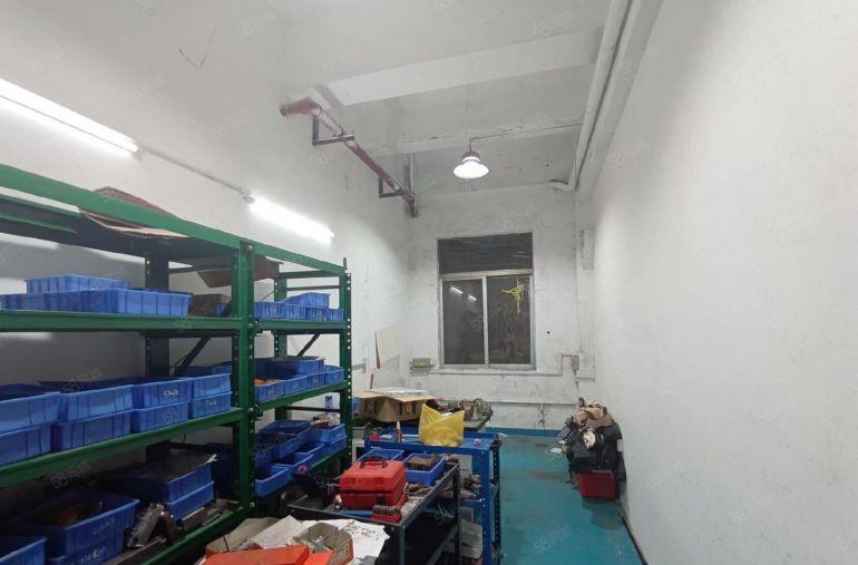西乡，宝运达附近，原房东直租，一楼带装修380平厂房仓库出租