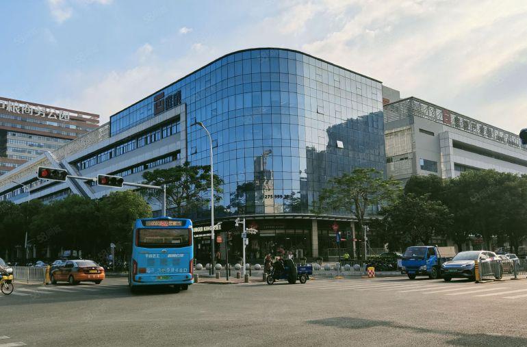 9成使用率地铁口88元每平有354平和525平位置形象俱佳