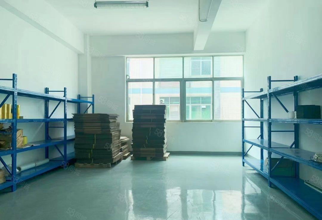 福永楼上豪华装修1100平，无需转让费，适合电子行业