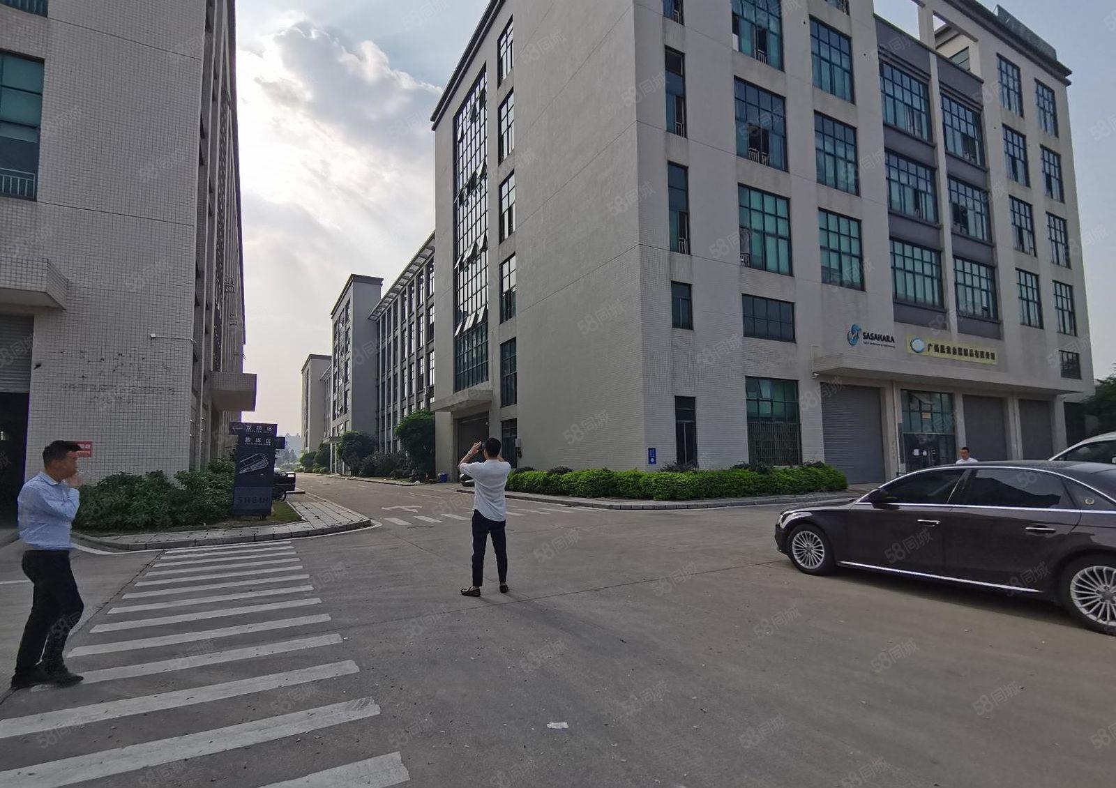 福永桥头金港三工业地铁口厂房2000平出租精装大小可分200