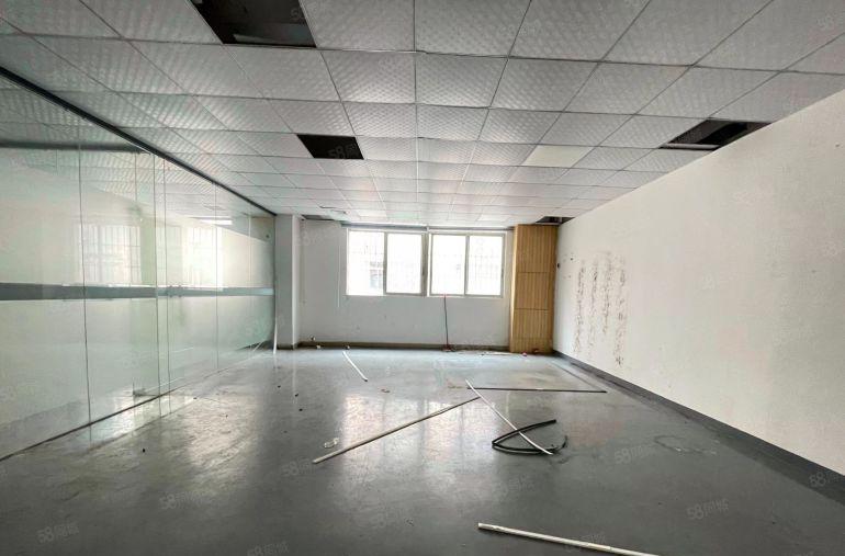 西乡固戍科技园，带装修580平实际面积厂房出租，拎包可用