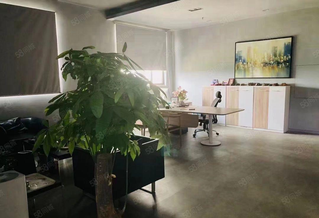 (出租)石岩高新工业园2000平带精装修办公一楼仓库可整可分