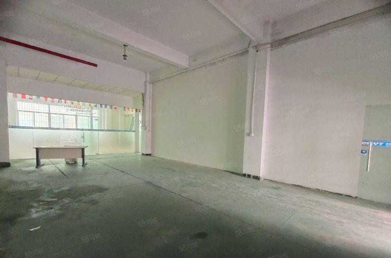 租金40，西乡鹤洲，1楼装修260平装修厂房出租，带卸货平台