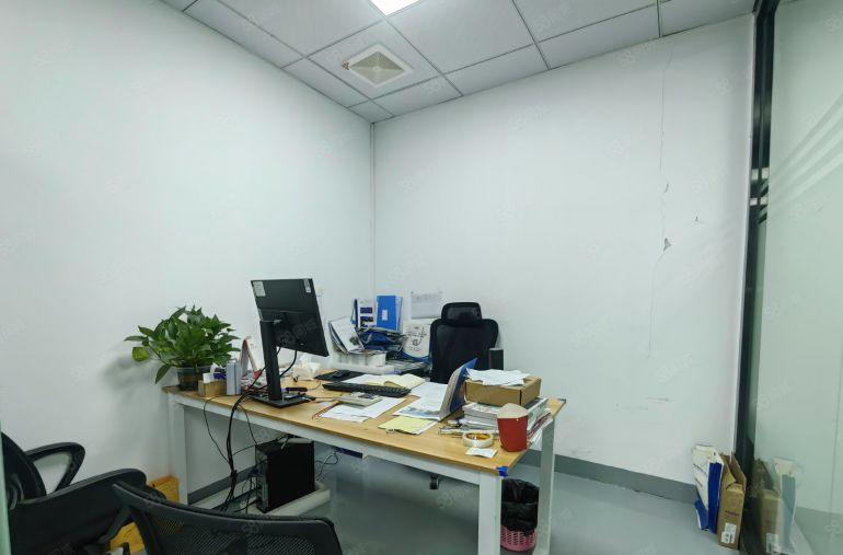 西乡黄田站附近，3楼整层650平厂房仓库招租！现成装修租金2