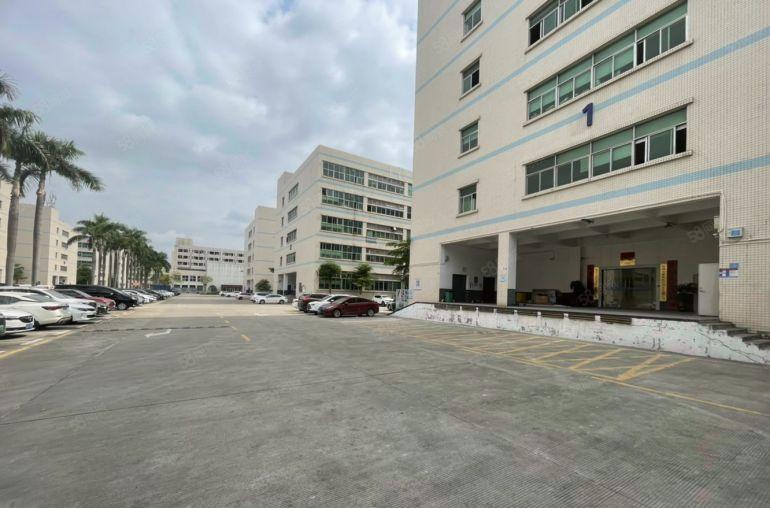 100平起分租石岩塘头宏发高新产业园2000平方长房仓库出租