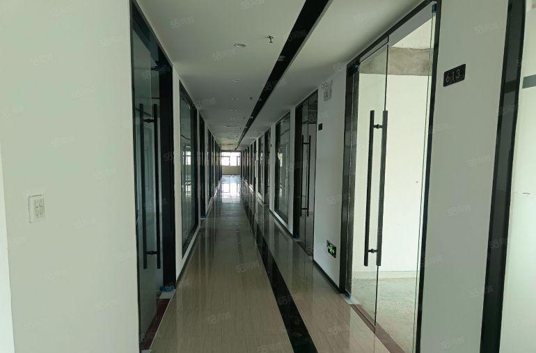 宝安翻身路带装修厂房客货梯都有单层1500平方共3层空出