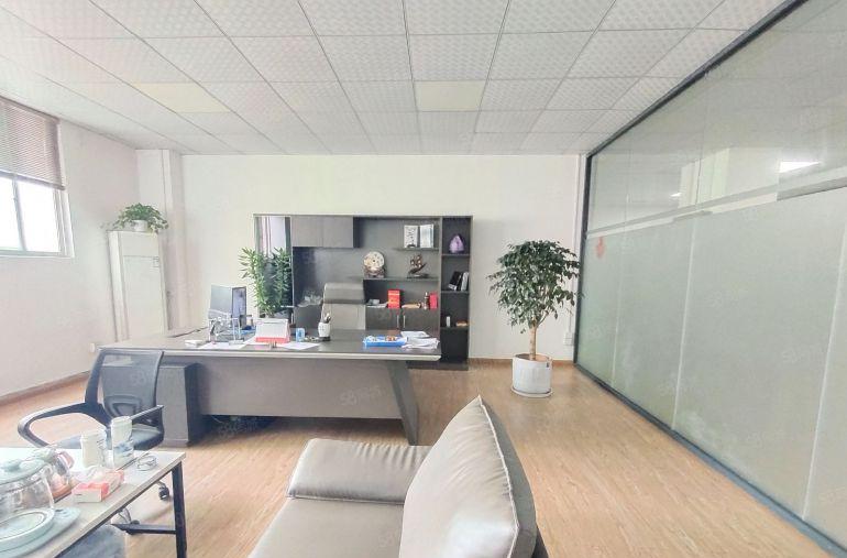 西乡宝田工业园，原房东1400平，带精装修厂房出租，使用率高