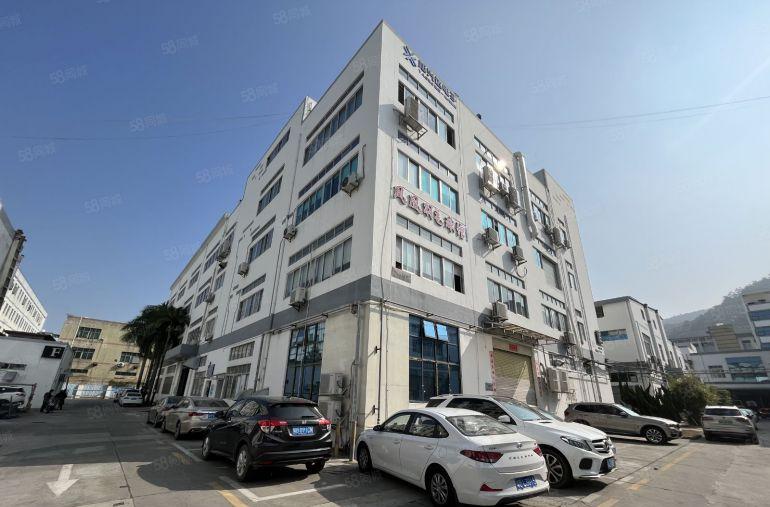 松岗高速路旁原房东红本800平方厂房仓库低价出租可办公