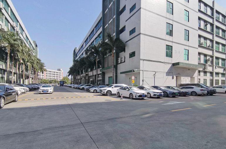 100平起租石岩原房东一楼二楼各1000平带装修厂房仓库出租