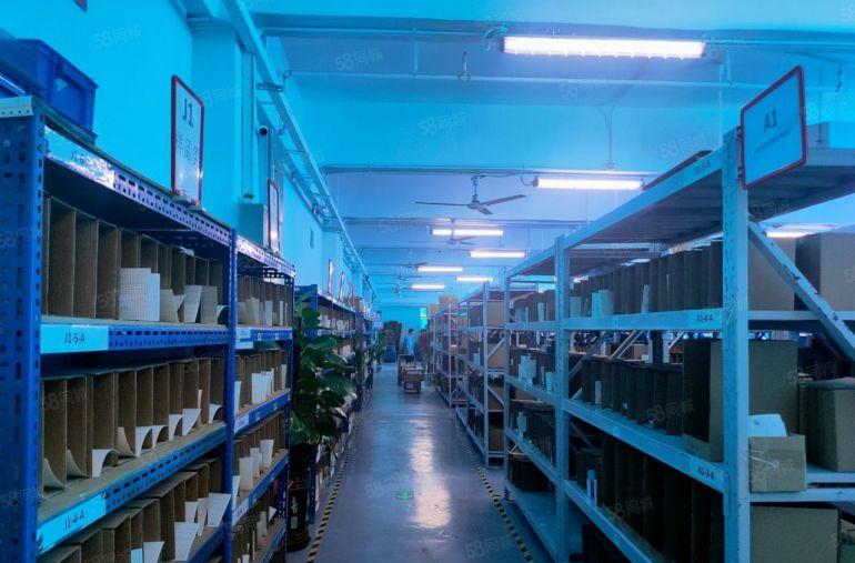 西乡固戍航城大道边上原房东精装修500平适合电子生产加工电商