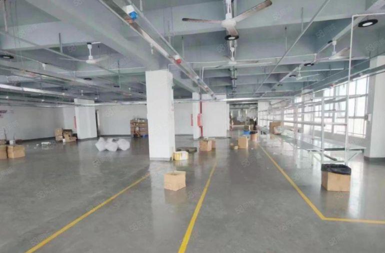 福永地铁口楼上700平精装厂房出租大气前台四面采光无公摊