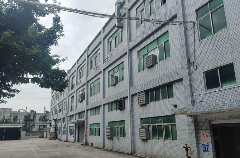 沙井新桥高速路口附近9000平米独门独院厂房出租