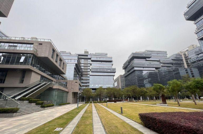 西乡宝田地铁口高新科技产业园1000平办公研发厂房低价出租