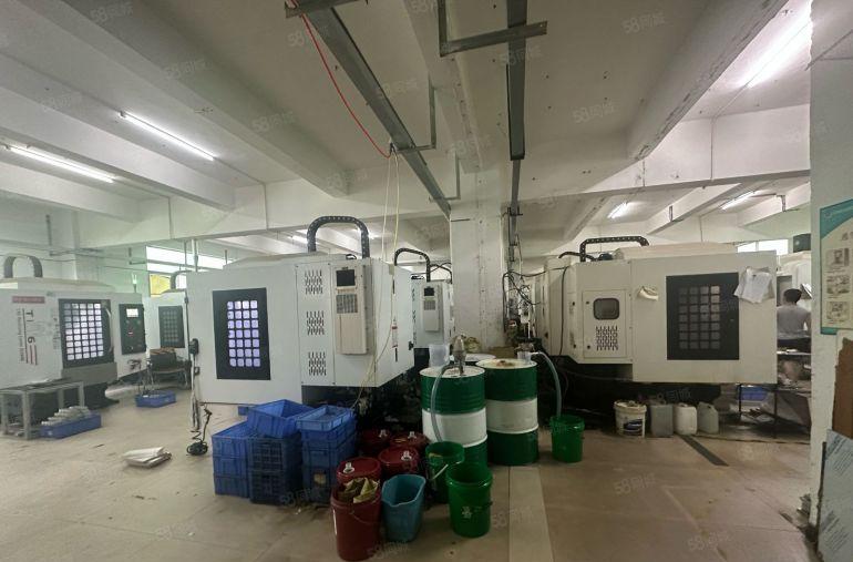 西乡固戍地铁口正规工业区独立一层1150平带装修