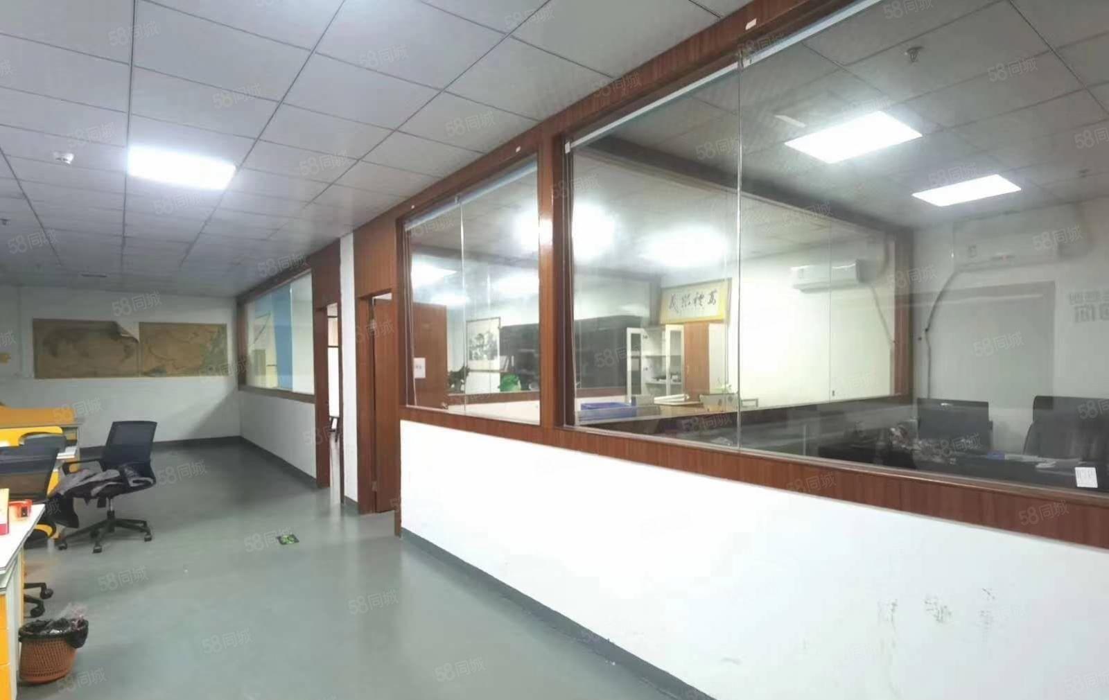 沙井新桥新出楼上880平方带装修无转让费