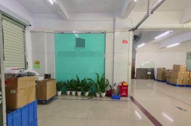 西乡九围，康桥书院附近，整层1700平厂房出租可分700平