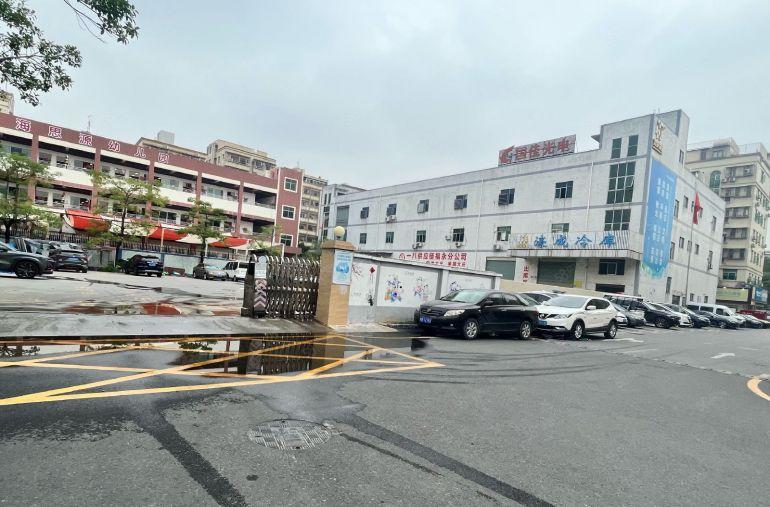 松岗燕罗7500平可分租独院厂房仓库低价出租精装修无尘车间