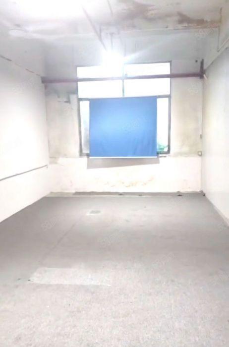 流塘地铁口精装厂房仓库50平100平200平300至5000