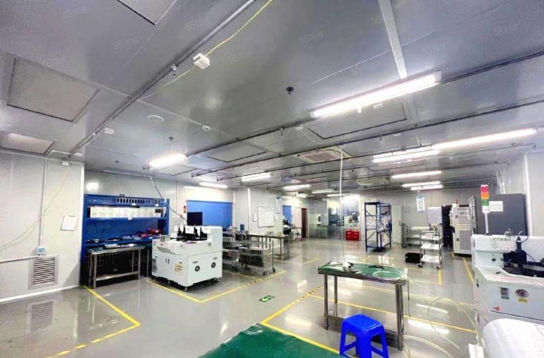 福永地铁口楼上800平精装修厂房出租带全新无尘车间 办公室