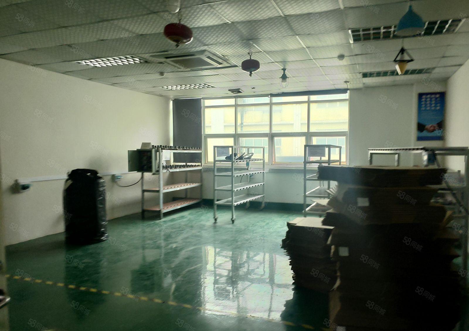 松岗谭头工业园区独门独院楼上2000平方厂房出租带精装修